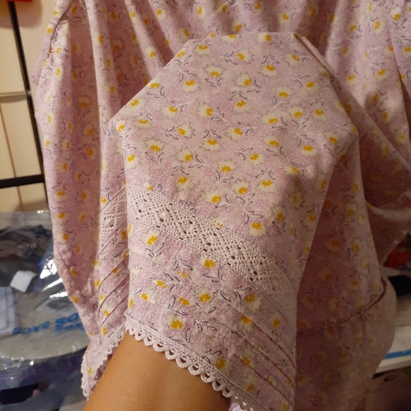 Shorts/Overall - Picture 12 of 15